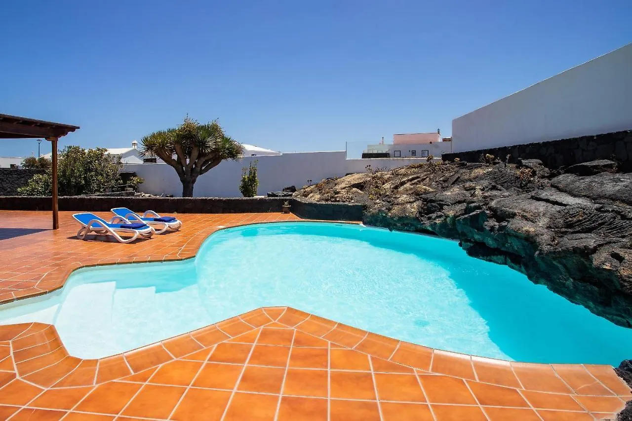 Casa Lola Lanzarote Piscina Climatizada Y Wifi Free Vila San Bartolomé 0*,  Espanha